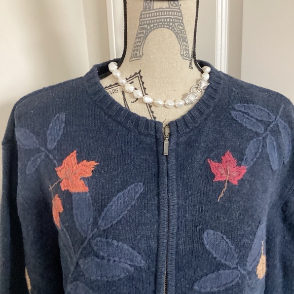 Croft & Barrow Women’s Navy Blue Leaves Full Zip Cardigan Wool Knit Sweater - Picture 2 of 5